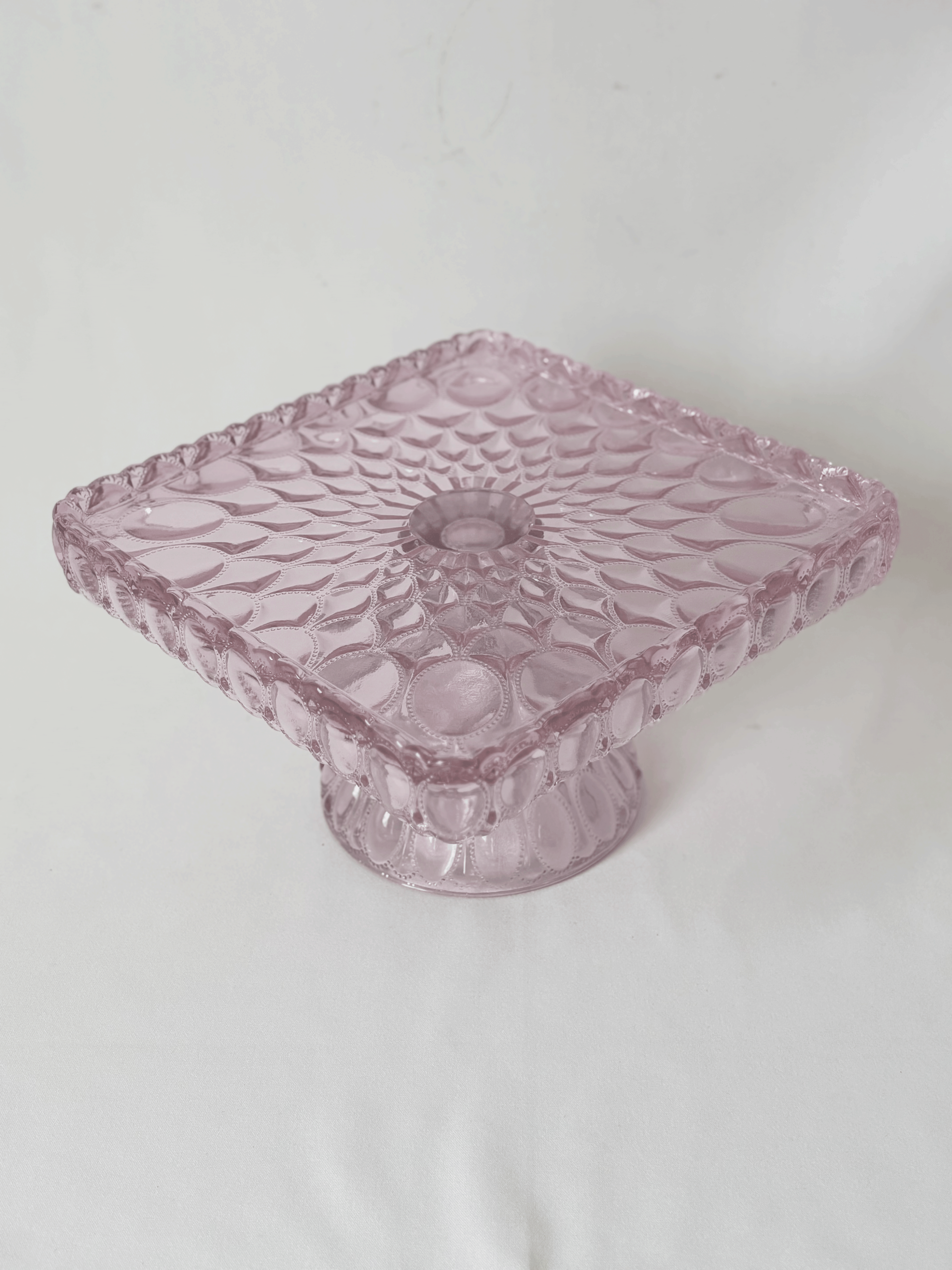 Elizabeth Cake Plate